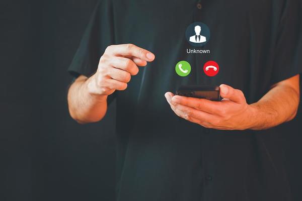 Bllokohen sms dhe telefonatat promocionale, ngrihet regjistri për kompanitë dhe qytetarët